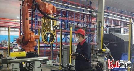 河北大工匠印超 自主研發(fā)機(jī)械設(shè)備，引領(lǐng)行業(yè)告別“買買買”